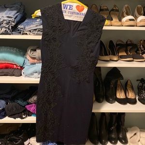 Black sleeveless dress